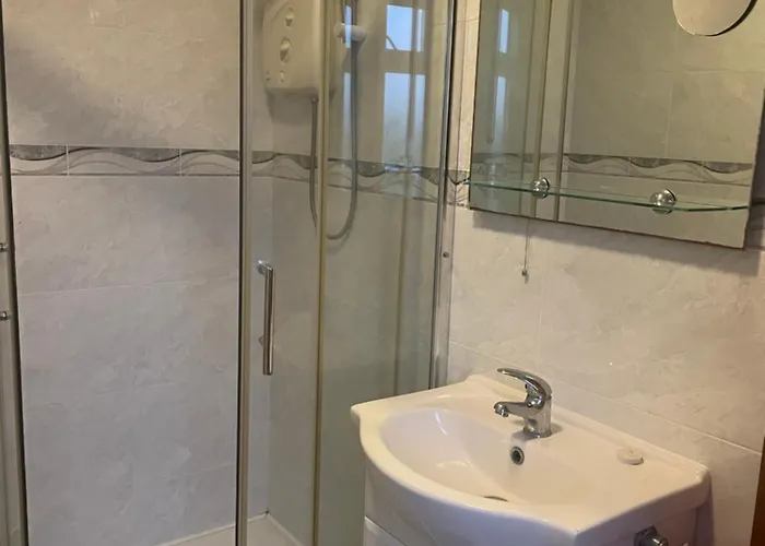 Banna House Ballin Prior