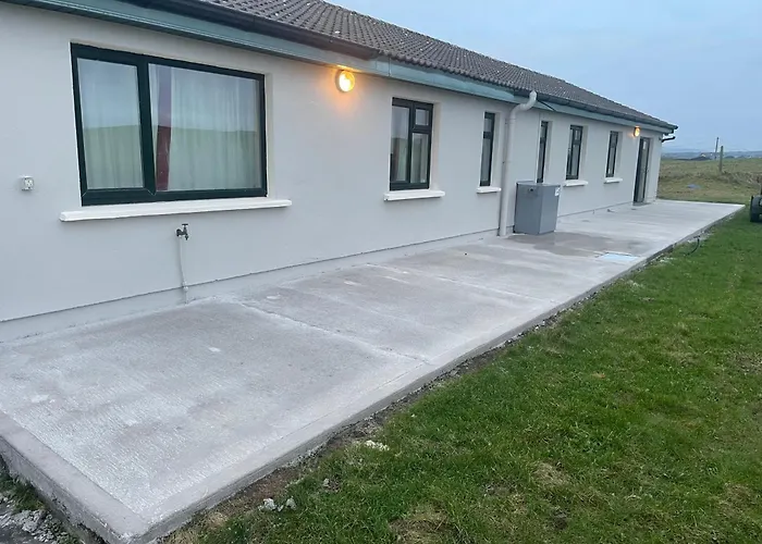 Banna House * Ballin Prior